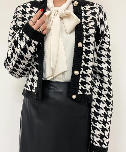 INGNI（イング）の「ボウタイ／ブラウス（シャツ/ブラウス・レディース・ブラック/オフホワイト・M）」の2枚目の写真