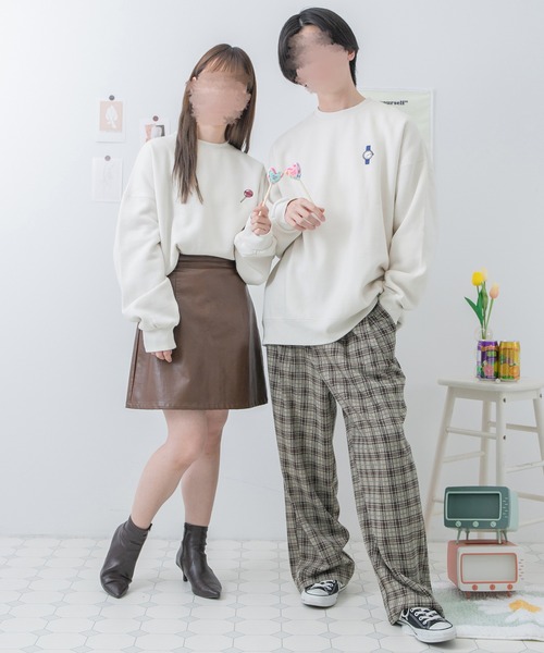 PairPair（ペアペア）の「カップル絵合わせプリントスウェット(ユニセックス)（スウェット・レディース・ブラウン/アイボリー/ホワイト系その他/ブラウン系その他/ブルー系その他/グレイッシュブルー・FREE）」の13枚目の写真