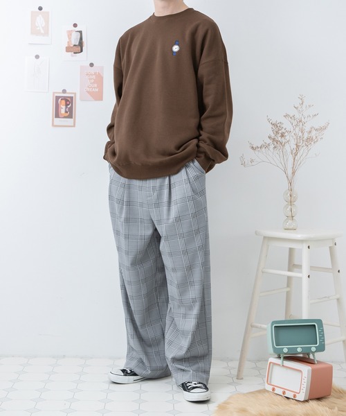 PairPair（ペアペア）の「カップル絵合わせプリントスウェット(ユニセックス)（スウェット・レディース・ブラウン/アイボリー/ホワイト系その他/ブラウン系その他/ブルー系その他/グレイッシュブルー・FREE）」の19枚目の写真