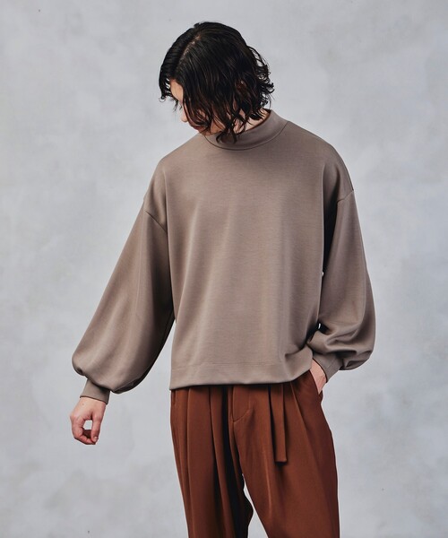 tk.TAKEO KIKUCHI（ティーケータケオキクチ）の「◆ボリュームスリーブカットソー（ユニセックスアイテム）（Tシャツ/カットソー・メンズ・ブラック/ダークグリーン/ベージュ/オフホワイト・88/66）」の3枚目の写真