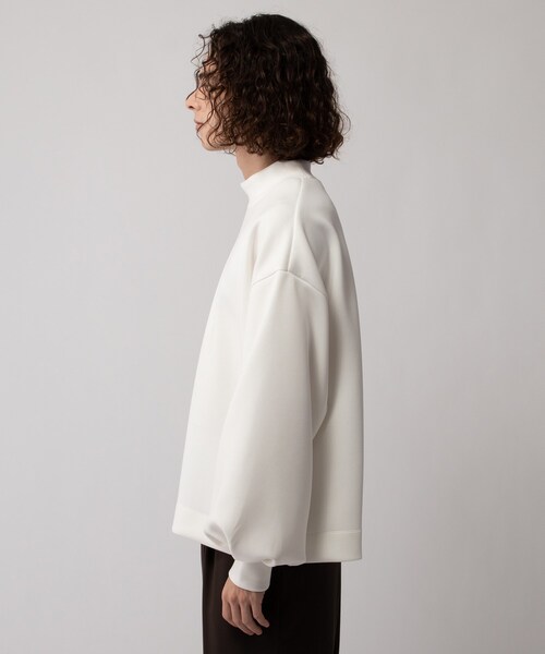 tk.TAKEO KIKUCHI（ティーケータケオキクチ）の「◆ボリュームスリーブカットソー（ユニセックスアイテム）（Tシャツ/カットソー・メンズ・ブラック/ダークグリーン/ベージュ/オフホワイト・88/66）」の7枚目の写真