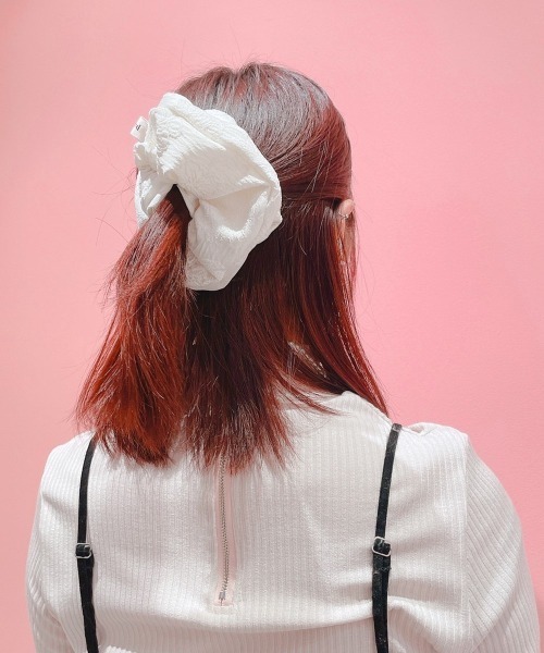 PAIN（ペイン）の「フラワージャガードシュシュ（シュシュ・レディース・ホワイト/ブラック/ブルー/ピンク・FREE）」の6枚目の写真