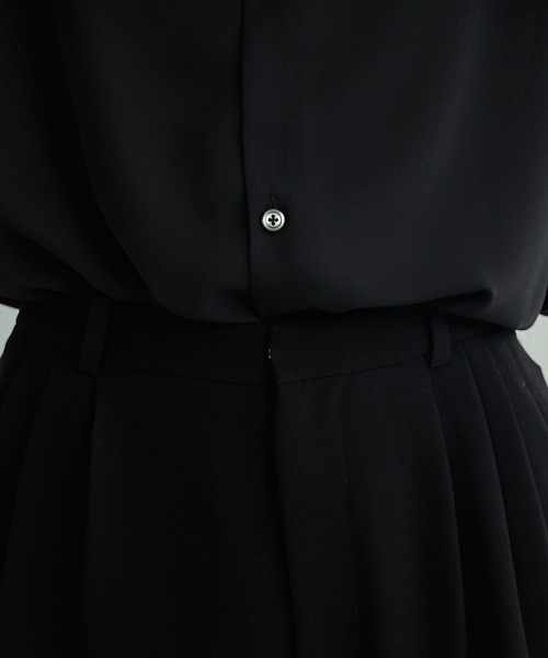 Lui's(ルイス)の「【オリジナルファブリック4×4セットアップシリーズ】 ワイドショーツ(スラックス・メンズ・ブラック/グリーン・SMALL/MEDIUM)」の14枚目の写真