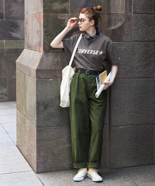 CONVERSE（コンバース）の「【CONVERSE/コンバース 別注カラー】 中根ゆたか ALL STARロゴプリントTシャツ/ZOZOTOWN限定色（Tシャツ/カットソー・レディース・ホワイト/ブラック/サックスブルー/ブルー/オートミール/ホワイト系その他/スミクロ/ホワイト系/ホワイト系1/ホワイト系2・M/L）」の17枚目の写真