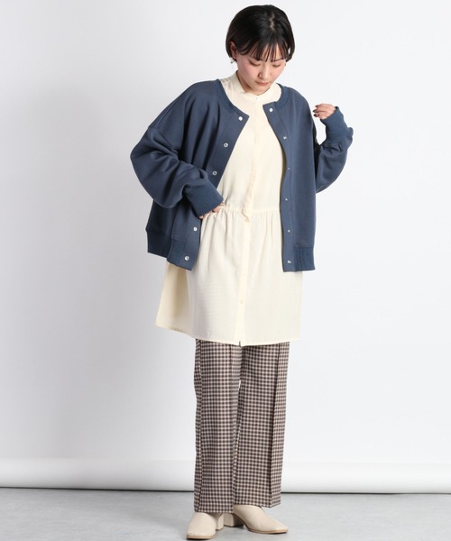 cepo(セポ)の「ロゴスウェットカーデ 2WAY(スウェット・レディース・ベージュ/ネイビー/グレー・M)」の22枚目の写真