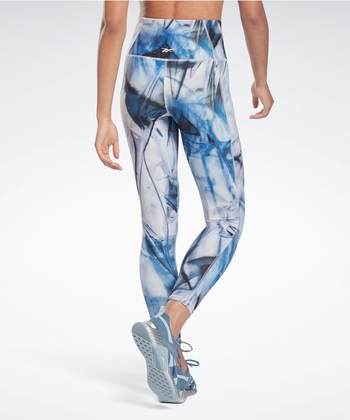 Reebok（リーボック）の「ラックス ボールド ハイウエスト リキッド アビス プリント タイツ / Lux Bold High-Waisted Liquid Abyss Print Tights（レギンス/スパッツ・レディース・スカイブルー/グリーン系その他・SMALL/MEDIUM/LARGE/X-LARGE/X-SMALL）」の7枚目の写真