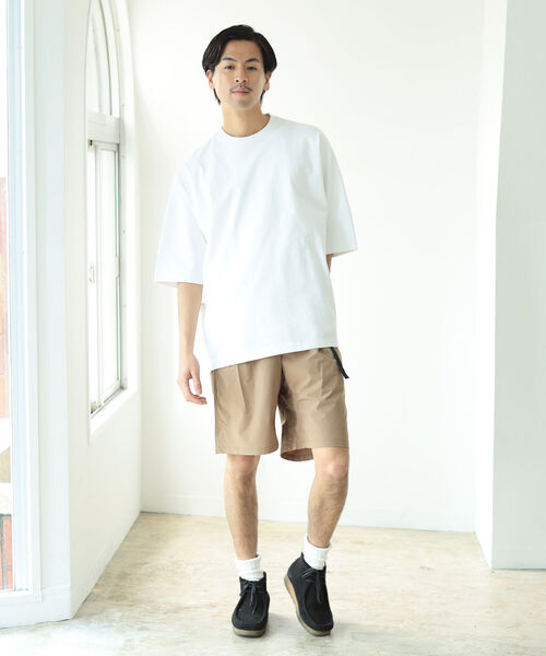 BEAMS（ビームス）の「BEAMS / サイドポケット ビッグ Tシャツ（Tシャツ/カットソー・メンズ・ホワイト/オリーブ・SMALL/MEDIUM/LARGE/X-LARGE）」の3枚目の写真