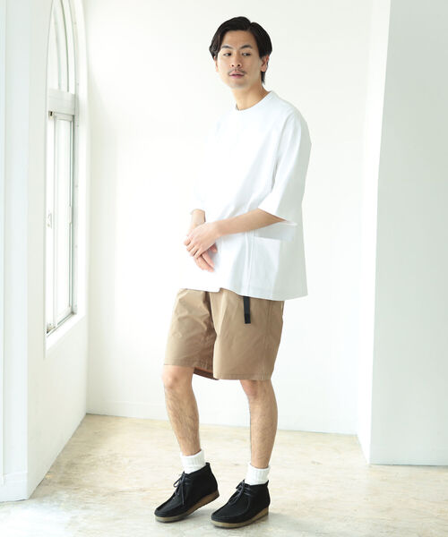 BEAMS（ビームス）の「BEAMS / サイドポケット ビッグ Tシャツ（Tシャツ/カットソー・メンズ・ホワイト/オリーブ・SMALL/MEDIUM/LARGE/X-LARGE）」の4枚目の写真