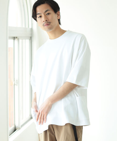 BEAMS（ビームス）の「BEAMS / サイドポケット ビッグ Tシャツ（Tシャツ/カットソー・メンズ・ホワイト/オリーブ・SMALL/MEDIUM/LARGE/X-LARGE）」の8枚目の写真