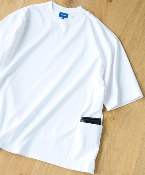 BEAMS（ビームス）の「BEAMS / サイドポケット ビッグ Tシャツ（Tシャツ/カットソー・メンズ・ホワイト/オリーブ・SMALL/MEDIUM/LARGE/X-LARGE）」の2枚目の写真
