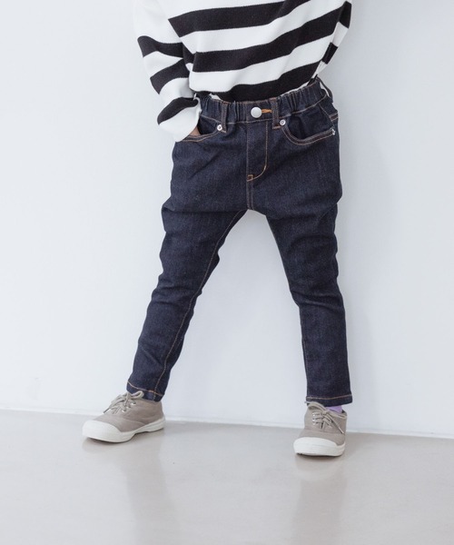 LOWRYS FARM（ローリーズファーム）の「デニムストレッチパンツ＊　261908（デニムパンツ・キッズ・ネイビー/ブルー・110cm/120cm/130cm/140cm/150cm）」の2枚目の写真