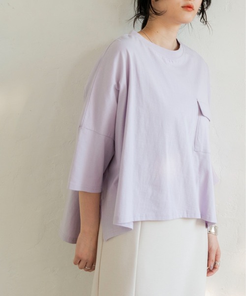 ANGIE(アンジー)の「オーバーサイズTシャツ 無地/ボーダー(Tシャツ/カットソー・レディース・ブラック/ベージュ/オフホワイト/サックスブルー/ライトパープル/ブラック系/ベージュ系/ネイビー系/ブルー系・FREE)」の9枚目の写真