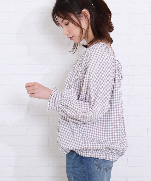 SHOO・LA・RUE(シューラルー)の「◆バックリボンギンガムチェックブラウス(シャツ/ブラウス・レディース・ブラック系1/ベージュ系1/ブルー系1・00)」の5枚目の写真