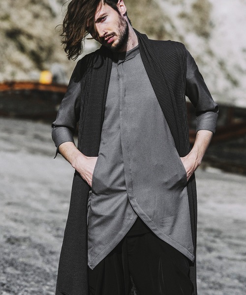 NO ID.（ノーアイディ）の「ノースリーブニットロングガウン（ニット/セーター・メンズ・ブラック/グレー/ベージュ・ONE SIZE）」の3枚目の写真