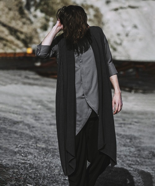 NO ID.（ノーアイディ）の「ノースリーブニットロングガウン（ニット/セーター・メンズ・ブラック/グレー/ベージュ・ONE SIZE）」の18枚目の写真