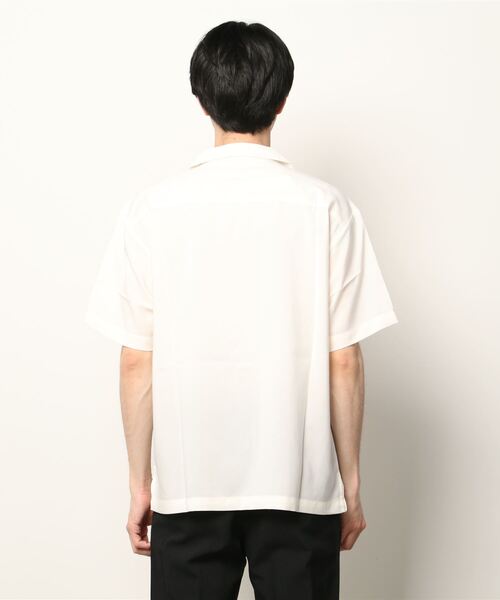 JOHN'S CLOSET（ジョンズクローゼット）の「【i】ポリ無地オープンカラーＳ／Ｓシャツ（シャツ/ブラウス・メンズ・ブラック/グレイッシュベージュ/グリーン/ホワイト/モカ/グレイッシュブルー・LARGE/X-LARGE/MEDIUM）」の15枚目の写真