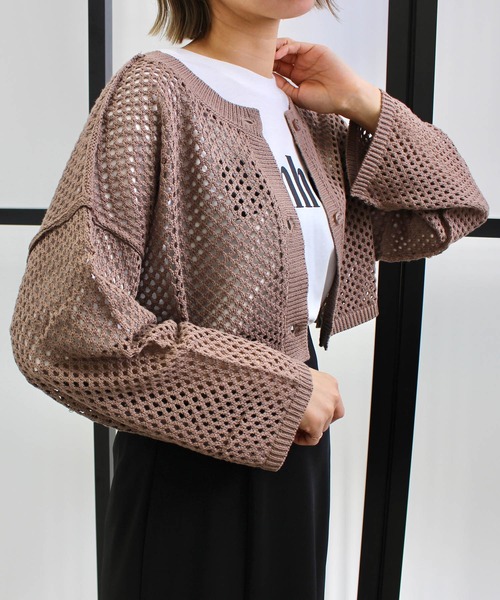 MLI'A(エムリア)の「クロップド丈メッシュ2WAYカーデ(Tシャツ/カットソー・レディース・ブラック/ブラウン/アイボリー/グレー系その他・M)」の4枚目の写真