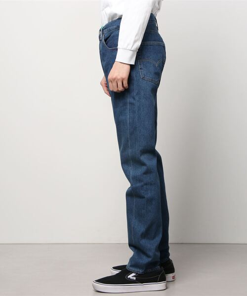 Levi's（リーバイス）の「LEVI'S(R) VINTAGE CLOTHING 1955モデル 501(R) CUSTOMIZED HIGH TIDE B（デニムパンツ・メンズ・インディゴブルー・W28 L32/W29 L32/W30 L32/W31 L32/W32 L32/W33 L32/W34 L32/W36 L32）」の2枚目の写真