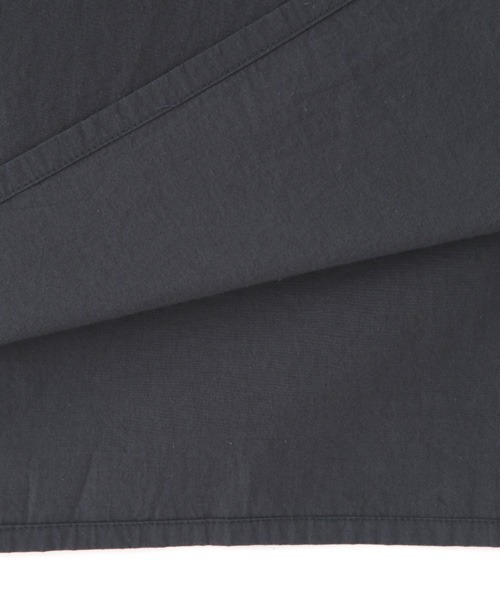 MHL.(エムエイチエル)の「SANDED COTTON LINEN(ワンピース・レディース・チャコール/ライトグレー・1/2)」の3枚目の写真