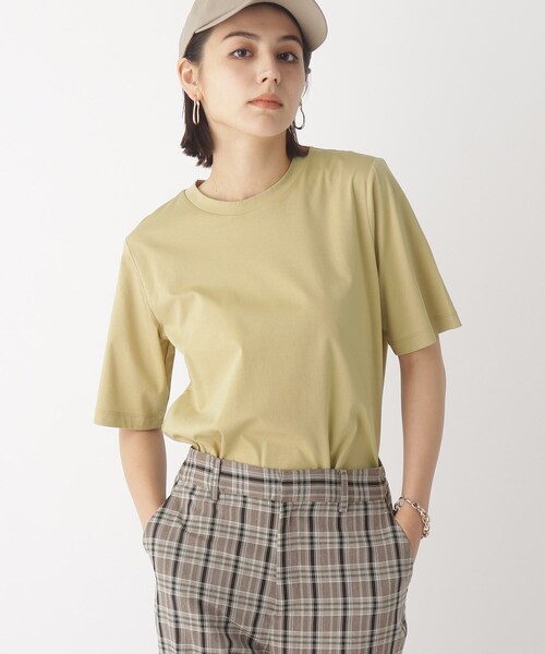 OPAQUE.CLIP(オペークドットクリップ)の「◆アイスタッチシルキーコットン クルーネックTシャツ【WEB限定サイズ】(Tシャツ/カットソー・レディース・チャコールグレー/ブラック/ネイビー/オレンジ/グリーン/サンドベージュ/ブラウン系その他/ホワイト系・40/38/42/36/34)」の5枚目の写真