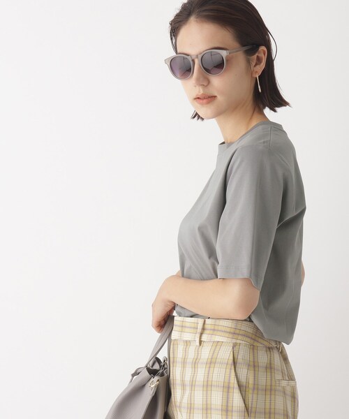 OPAQUE.CLIP(オペークドットクリップ)の「◆アイスタッチシルキーコットン クルーネックTシャツ【WEB限定サイズ】(Tシャツ/カットソー・レディース・チャコールグレー/ブラック/ネイビー/オレンジ/グリーン/サンドベージュ/ブラウン系その他/ホワイト系・40/38/42/36/34)」の13枚目の写真