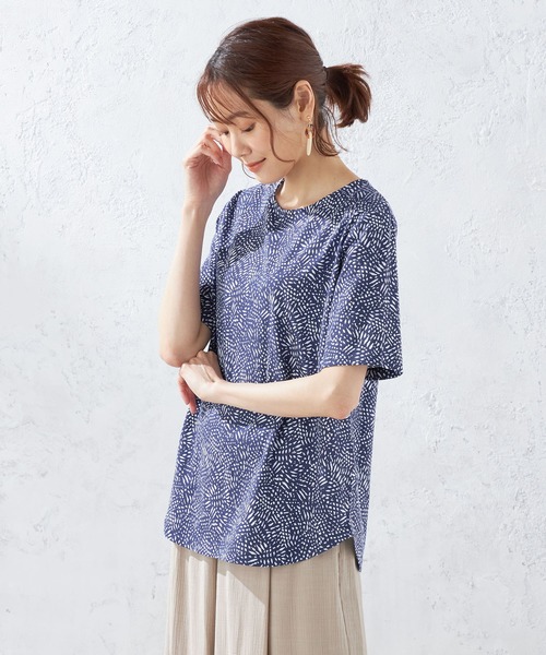 DECOY SINCE 1981(デコイシンスイチキュウハチイチ)の「【接触冷感】エスニックプリントプルオーバー(Tシャツ/カットソー・レディース・ネイビー/グリーン/ホワイト・L/LL/M)」の1枚目の写真