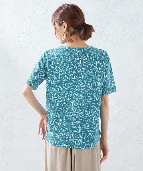 DECOY SINCE 1981(デコイシンスイチキュウハチイチ)の「【接触冷感】エスニックプリントプルオーバー(Tシャツ/カットソー・レディース・ネイビー/グリーン/ホワイト・L/LL/M)」の5枚目の写真
