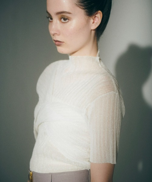 LE CIEL BLEU（ルシェルブルー）の「シアープリーツツイストニット / Sheer Pleats Twisted Knit（ニット/セーター・レディース・チャコールグレー/オフホワイト/オレンジ・36）」の4枚目の写真