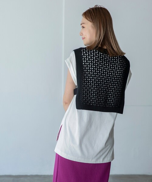 THE SHOP TK （ザ ショップ ティーケー ）の「◆【簡単レイヤード】透かし編みニットベスト（ベスト・レディース・ライトベージュ/キャメル/ブラック・12）」の4枚目の写真