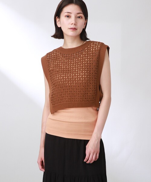 THE SHOP TK （ザ ショップ ティーケー ）の「◆【簡単レイヤード】透かし編みニットベスト（ベスト・レディース・ライトベージュ/キャメル/ブラック・12）」の9枚目の写真