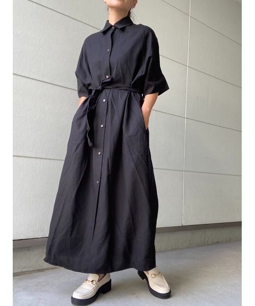 AMAIL(アマイル)の「Linen half long shirt(シャツ/ブラウス・レディース・ホワイト/ブラック・FREE)」の2枚目の写真