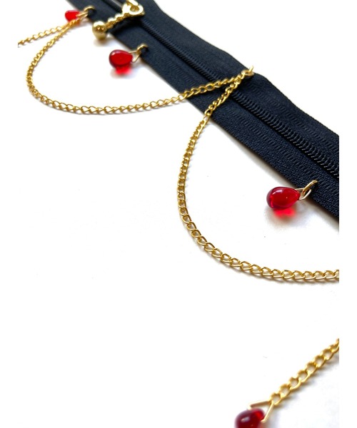tone（トーン）の「【MUURABBTI】紅い雫とチェーンのファスナーチョーカー(MA)（チョーカー・レディース・レッド・FREE）」の4枚目の写真