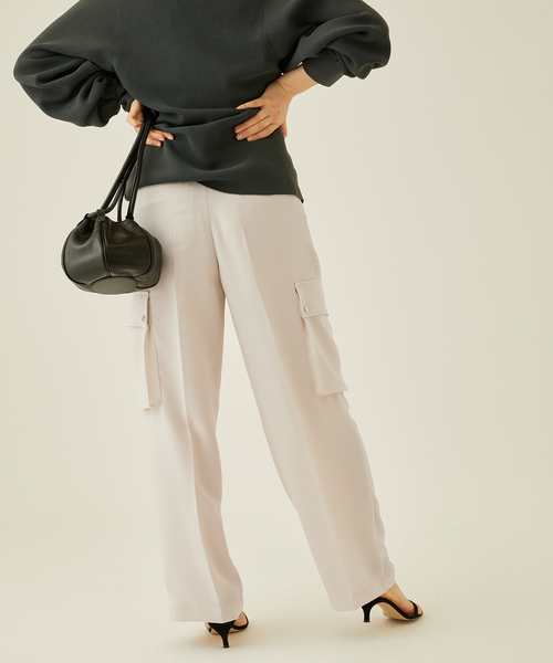 journal standard L'essage（ジャーナルスタンダードレサージュ）の「バックサテンカーゴパンツ（カーゴパンツ・レディース・ブラック/アイボリー・38/36）」の9枚目の写真