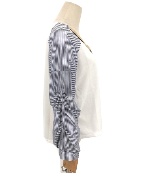 Amulet(アミュレット)の「Vネックドッキングブラウス(シャツ/ブラウス・レディース・ホワイト/ブラック・M/L/XL)」の12枚目の写真
