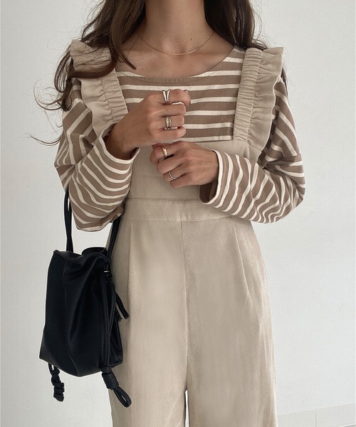 JUNOAH（ジュノア）の「コーデュロイフリルサロペット（サロペット/オーバーオール・レディース・ブラック/ブラウン系その他/グレイッシュベージュ・LARGE/MEDIUM/X-LARGE/SMALL）」の10枚目の写真