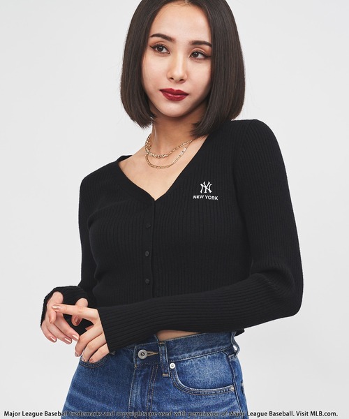 BACK TO THE FIELD(バック トゥー ザ フィールド)の「【MLB】フロントボタンリブニットトップス(ニット/セーター・レディース・ブラック/ピンク/グリーン・FREE)」の2枚目の写真