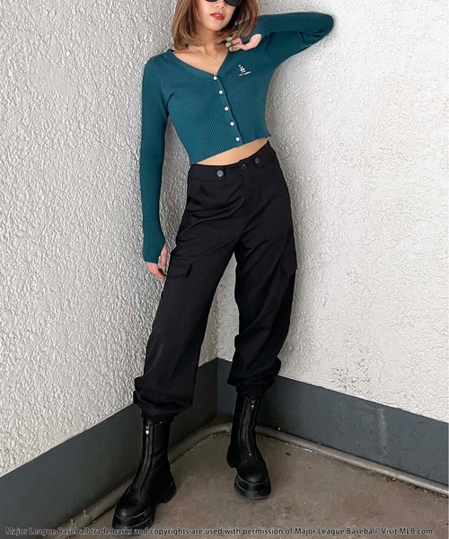 BACK TO THE FIELD(バック トゥー ザ フィールド)の「【MLB】フロントボタンリブニットトップス(ニット/セーター・レディース・ブラック/ピンク/グリーン・FREE)」の9枚目の写真