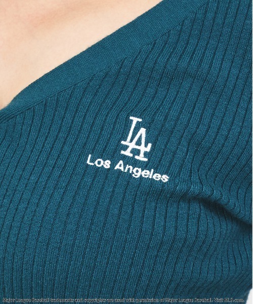 BACK TO THE FIELD(バック トゥー ザ フィールド)の「【MLB】フロントボタンリブニットトップス(ニット/セーター・レディース・ブラック/ピンク/グリーン・FREE)」の21枚目の写真