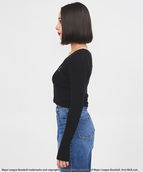 BACK TO THE FIELD(バック トゥー ザ フィールド)の「【MLB】フロントボタンリブニットトップス(ニット/セーター・レディース・ブラック/ピンク/グリーン・FREE)」の14枚目の写真