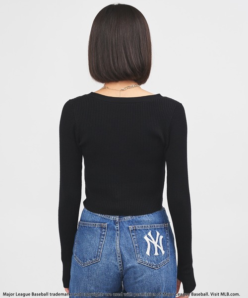 BACK TO THE FIELD(バック トゥー ザ フィールド)の「【MLB】フロントボタンリブニットトップス(ニット/セーター・レディース・ブラック/ピンク/グリーン・FREE)」の15枚目の写真