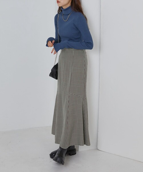 PUBLUX（パブリュクス）の「PUBLUX/パブリュクス リブタートルカラーニット フィンガーホール(指穴)デザイン（ニット/セーター・レディース・ブラック/ナチュラル/ブルーグリーン/グリーン/ブラウン/ピンク/ブルー・ﾌﾘ-）」の15枚目の写真