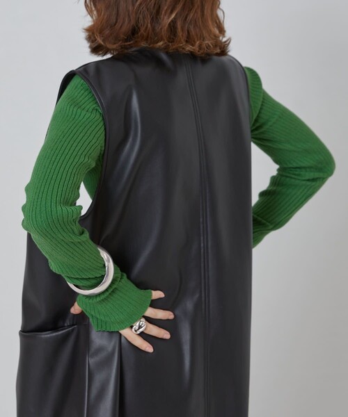 PUBLUX（パブリュクス）の「PUBLUX/パブリュクス リブタートルカラーニット フィンガーホール(指穴)デザイン（ニット/セーター・レディース・ブラック/ナチュラル/ブルーグリーン/グリーン/ブラウン/ピンク/ブルー・ﾌﾘ-）」の16枚目の写真