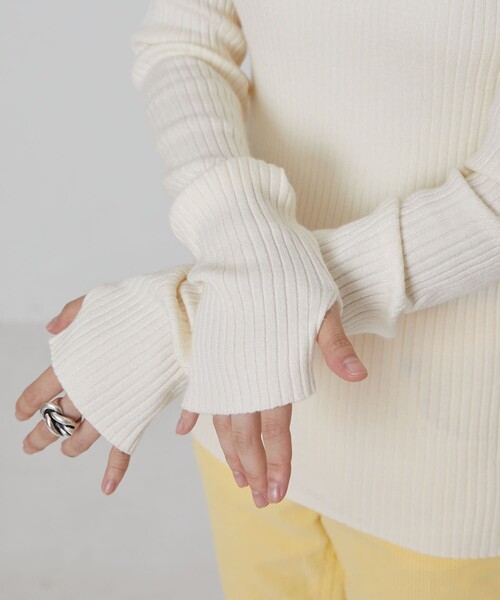 PUBLUX（パブリュクス）の「PUBLUX/パブリュクス リブタートルカラーニット フィンガーホール(指穴)デザイン（ニット/セーター・レディース・ブラック/ナチュラル/ブルーグリーン/グリーン/ブラウン/ピンク/ブルー・ﾌﾘ-）」の22枚目の写真