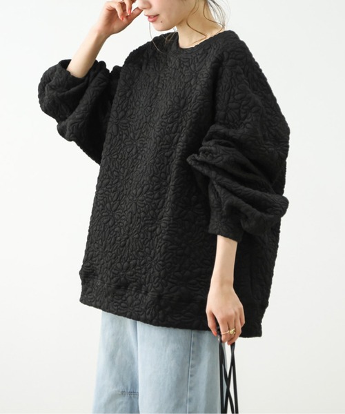 AMELY（エミリー）の「キルトボリュームトップス（Tシャツ/カットソー・レディース・ホワイト/ブラック/グレー・フリー）」の3枚目の写真