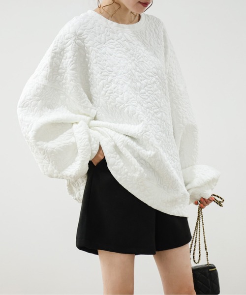 AMELY（エミリー）の「キルトボリュームトップス（Tシャツ/カットソー・レディース・ホワイト/ブラック/グレー・フリー）」の18枚目の写真