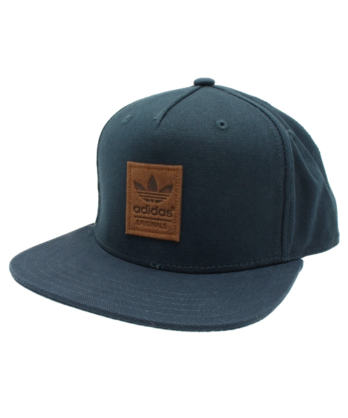 adidas(アディダス)の「ユニセックス アディダス キャンバス キャップ 帽子 adidas CANVAS SB CAP(キャップ・レディース・レッド/オリーブ/ネイビー・ONE SIZE)」の1枚目の写真