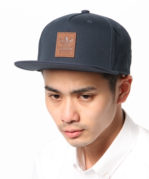 adidas（アディダス）の「ユニセックス アディダス キャンバス