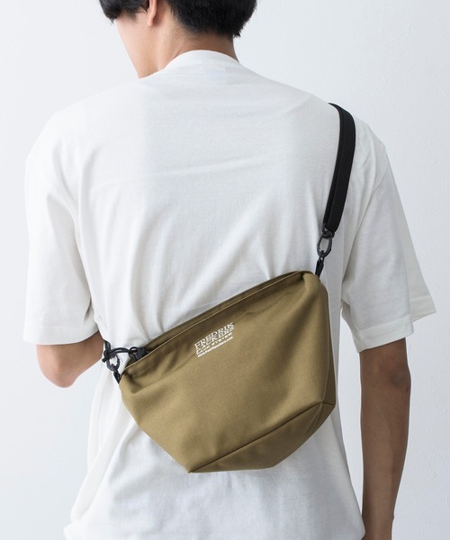 FREDRIK PACKERS(フレドリックパッカーズ)の「【FREDRIK PACKERS】FAM SHOULDER M ミニショルダーサコッシュ(ショルダーバッグ・レディース・ブラック/オリーブ/レオパード/ベージュ・FREE)」の8枚目の写真