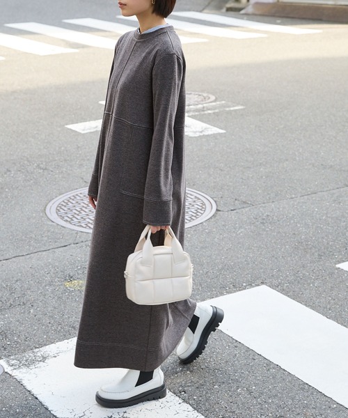 forksy.(フォルクシー)の「【forksy.】起毛カットリブステッチ配色ロングワンピース(ワンピース・レディース・アイボリー/ブラック/ネイビー・FREE)」の16枚目の写真