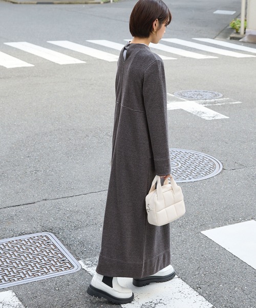 forksy.(フォルクシー)の「【forksy.】起毛カットリブステッチ配色ロングワンピース(ワンピース・レディース・アイボリー/ブラック/ネイビー・FREE)」の17枚目の写真